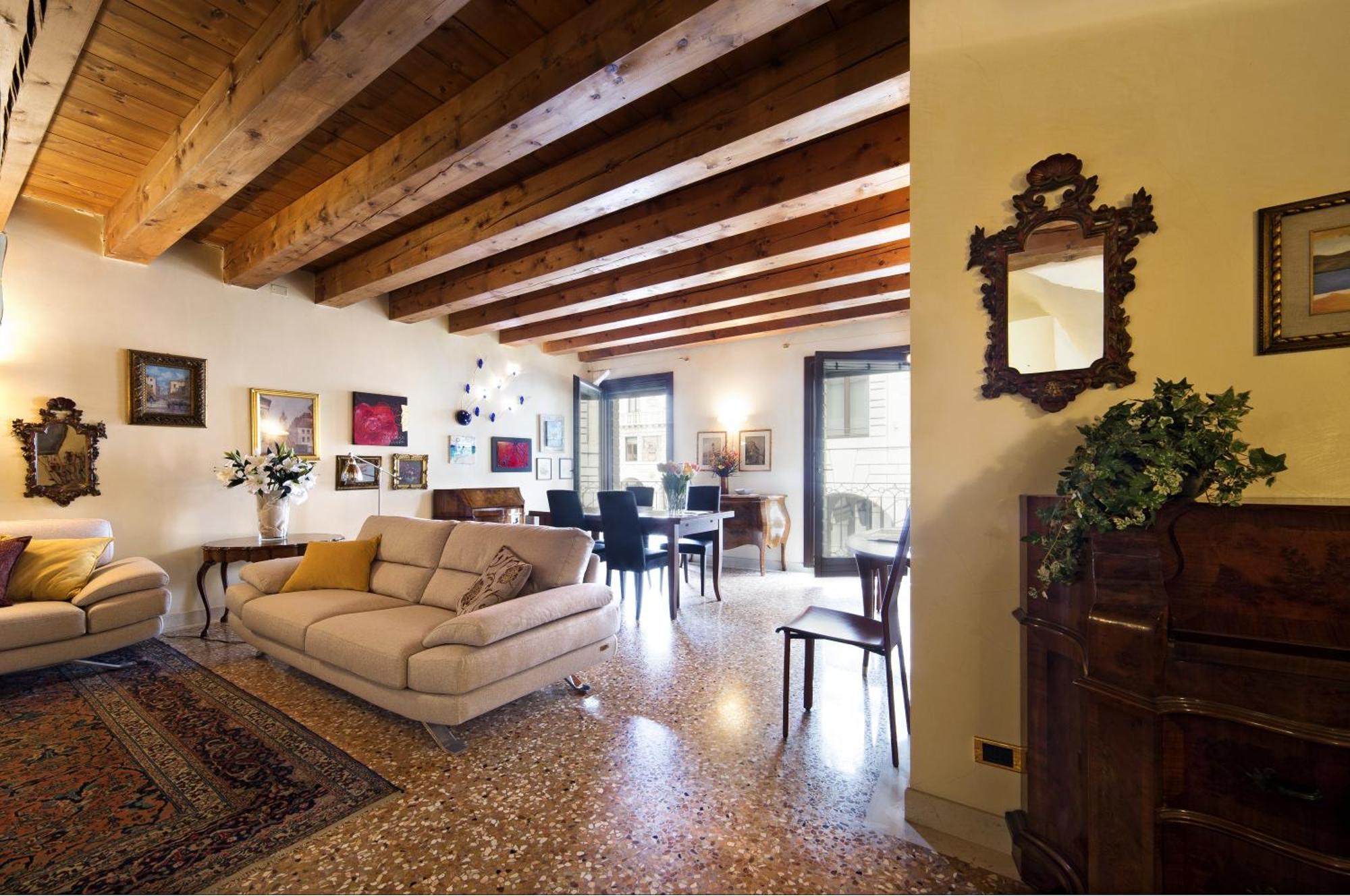 Padovaresidence Apartments - Vista Piazza Delle Erbe E Palazzo Della Ragione Exterior foto